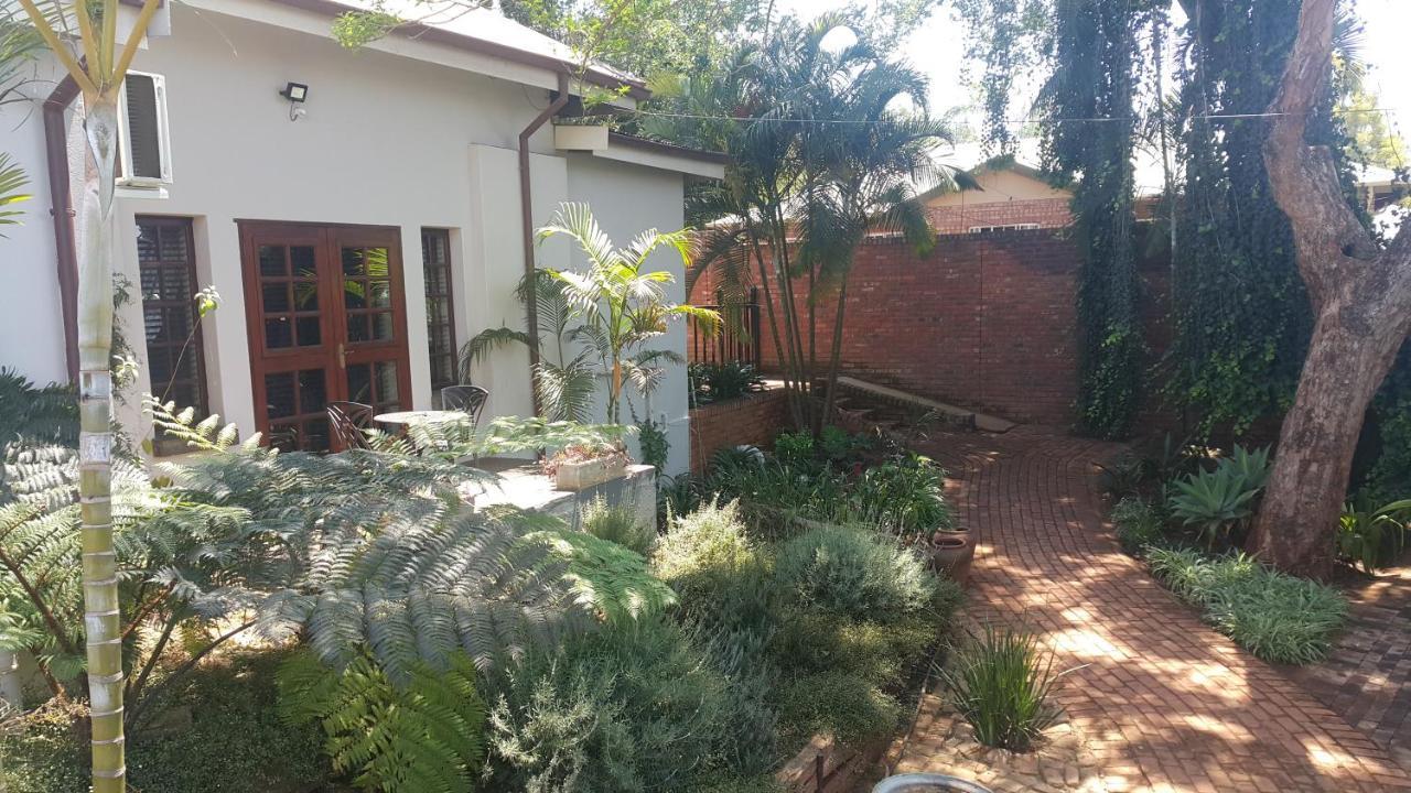 לואי טריכארט 93 On Celliers Guesthouse מראה חיצוני תמונה